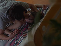 男のだらけの相部屋で輪姦される上京女子